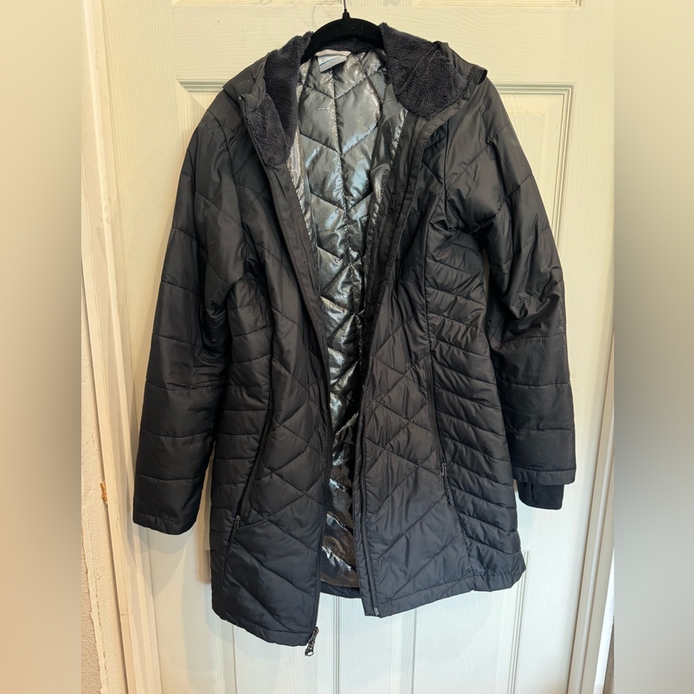 Long Black Columbia Puffer Jacket Medium